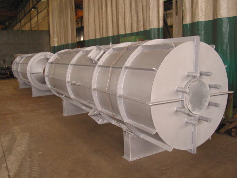 Urea-NH3 reactor